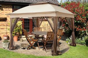 Patio Umbrellas and Canopies at Amazon Tout