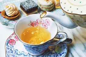 tea drinkers header image tea pot and cup